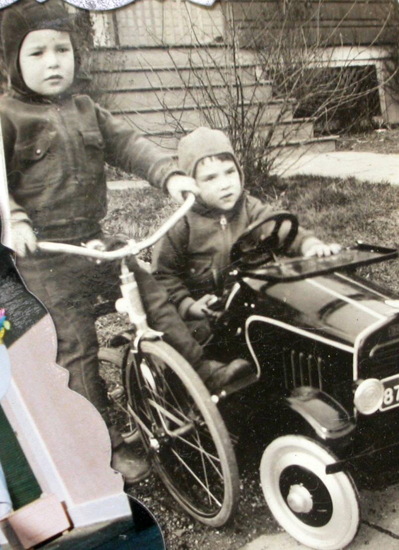 Bill Murphy in toy car