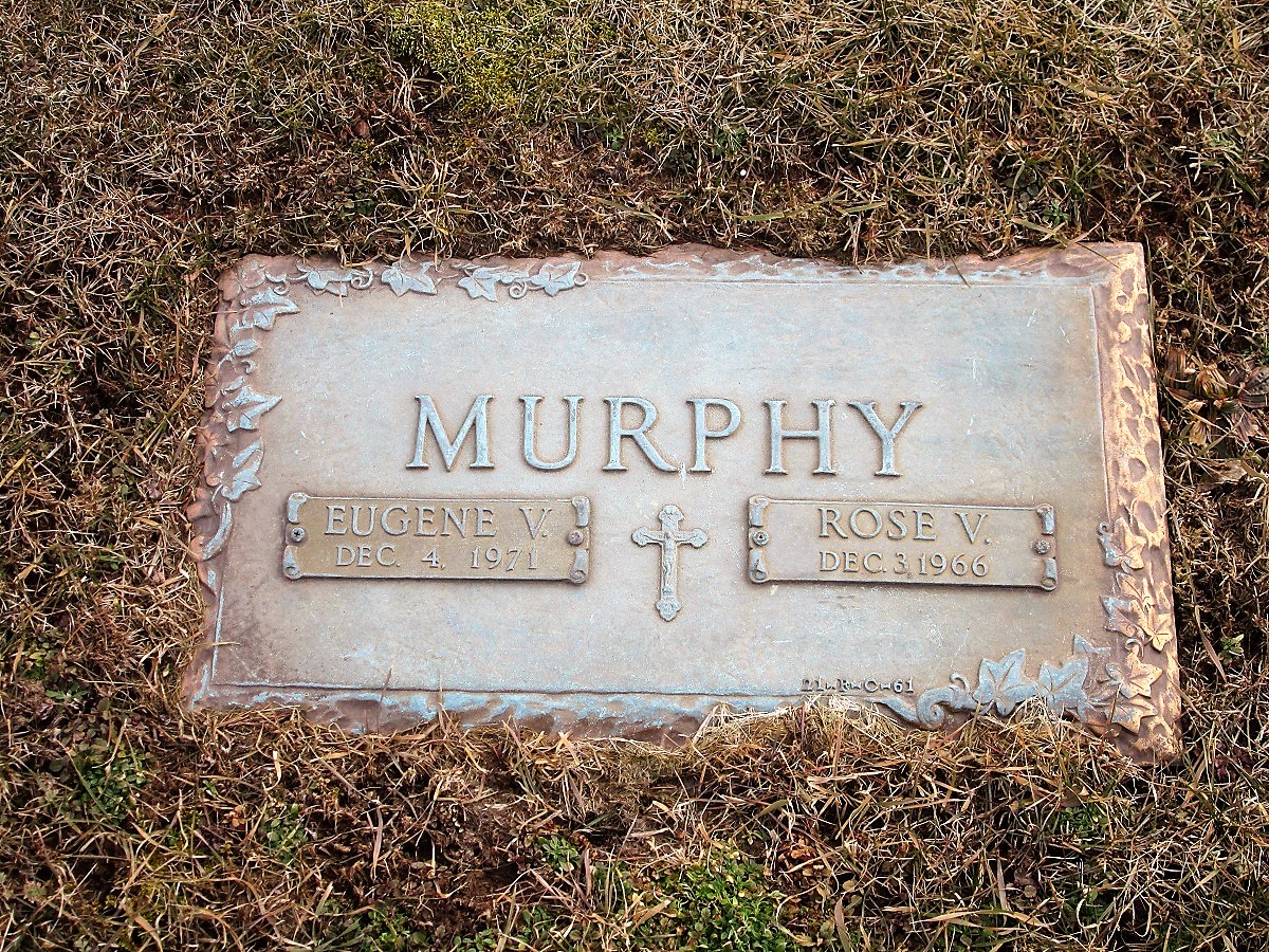 Gate of Heaven Cemetery Grave Marker of Eugene and Rose Murphy