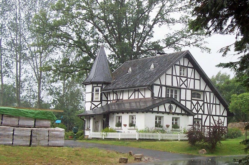 Hasselbach House