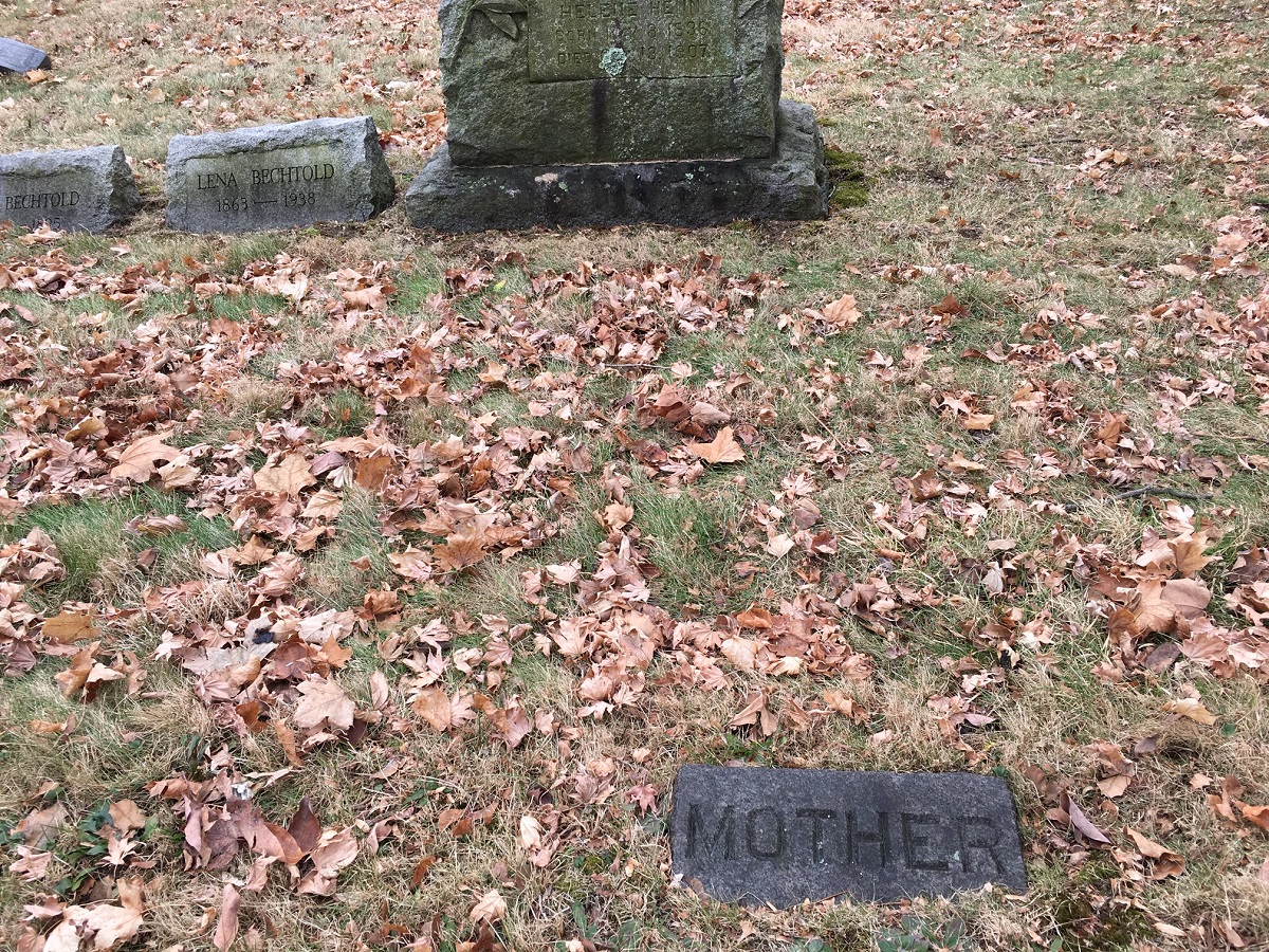 The Oakland Cemetery Graves of the Henn Family