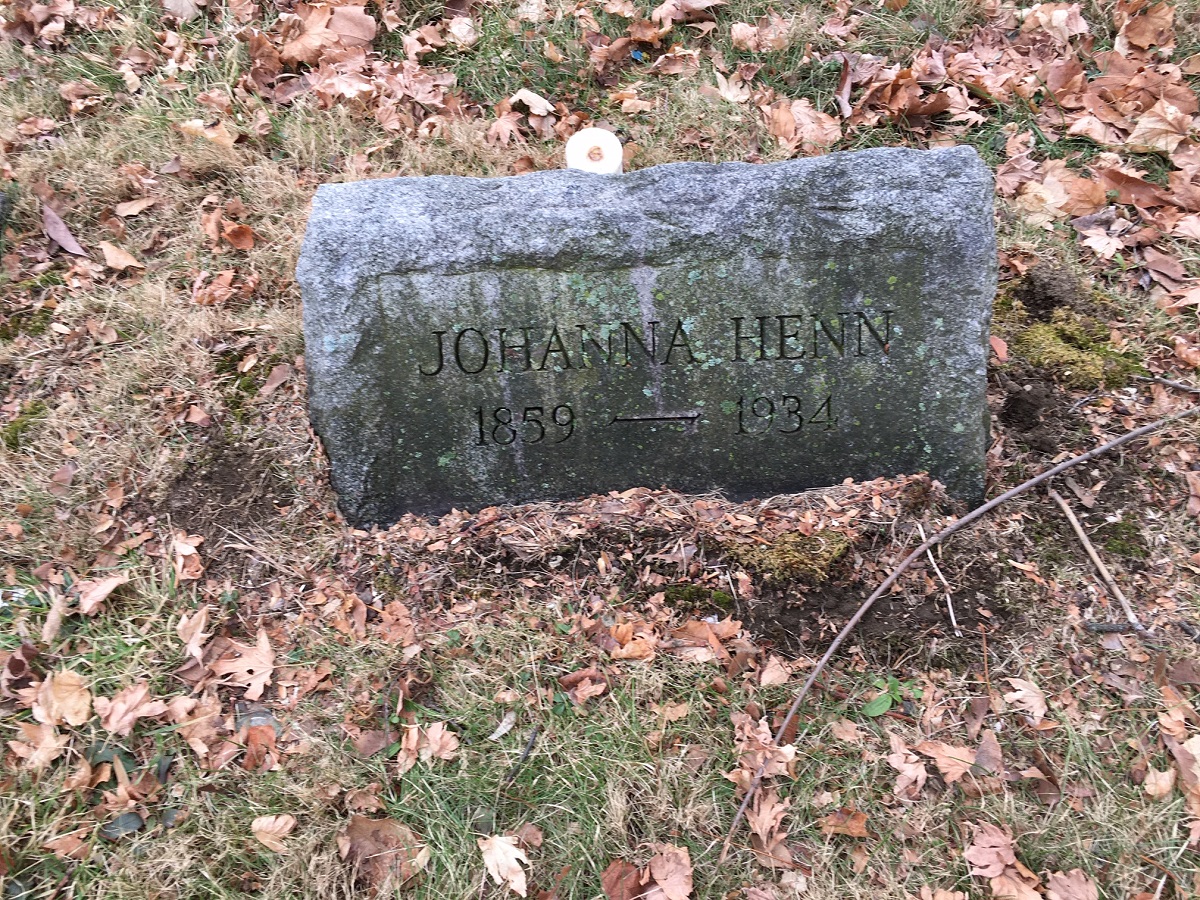 The Oakland Cemetery Graves of the Henn Family