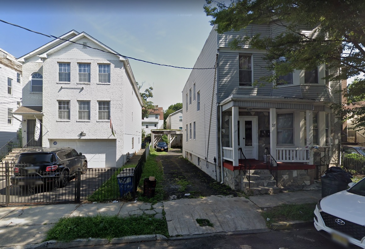 37 Tillinghast Street in Newark, New Jersey