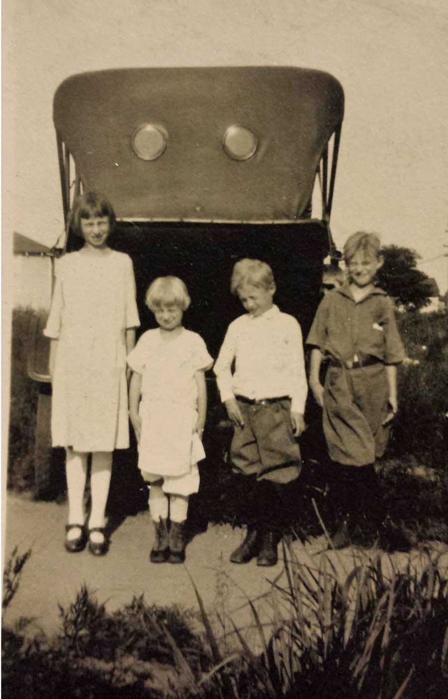 Children of Margaret Bittlingmeier and John A. Zenglein